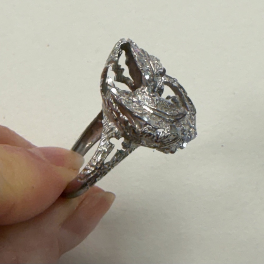 Vintage Sterling Silver 925 Sculpted Leaf and Cross Design Ring